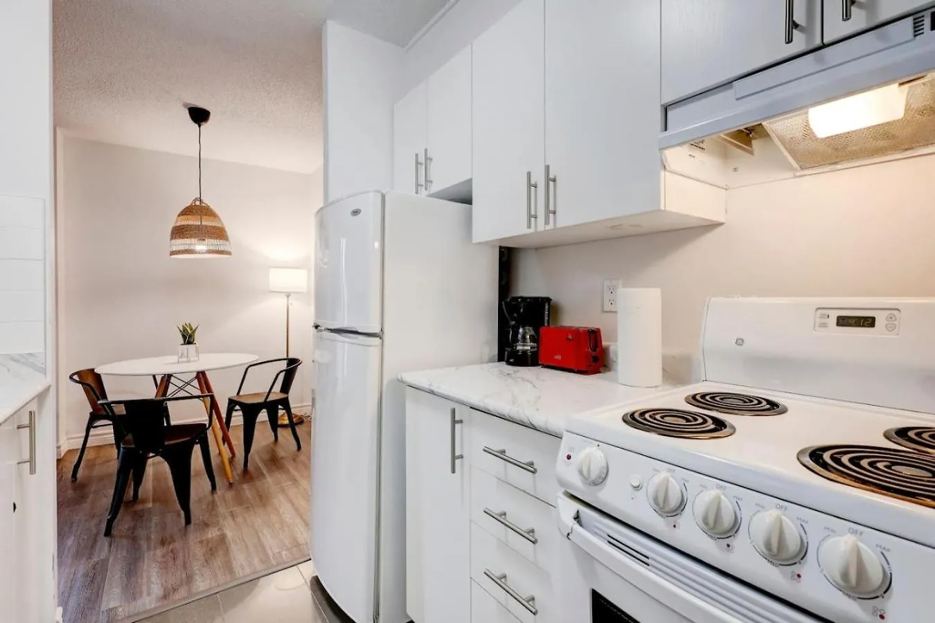 Cozy 1Br On Rene-Levesque Zn2 Apartment Montreal 0*,  Canada