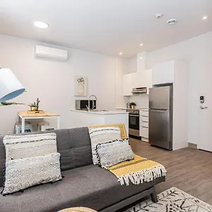 New And Perfectly Located 1 Bedroom By Den Appartement