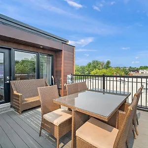 Frontenac By Restavio Montreal