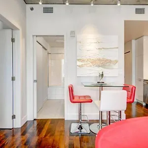 Perle Toute Equipee Avec Vue, Wi-fi Et Balcon Entre Vieux Et Centre-ville Montreal